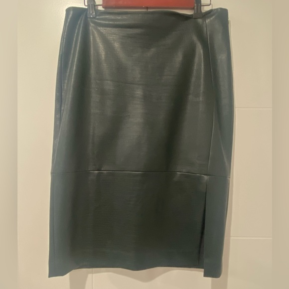 Ann Taylor Factory Dresses & Skirts - Green Leather pencil skirt